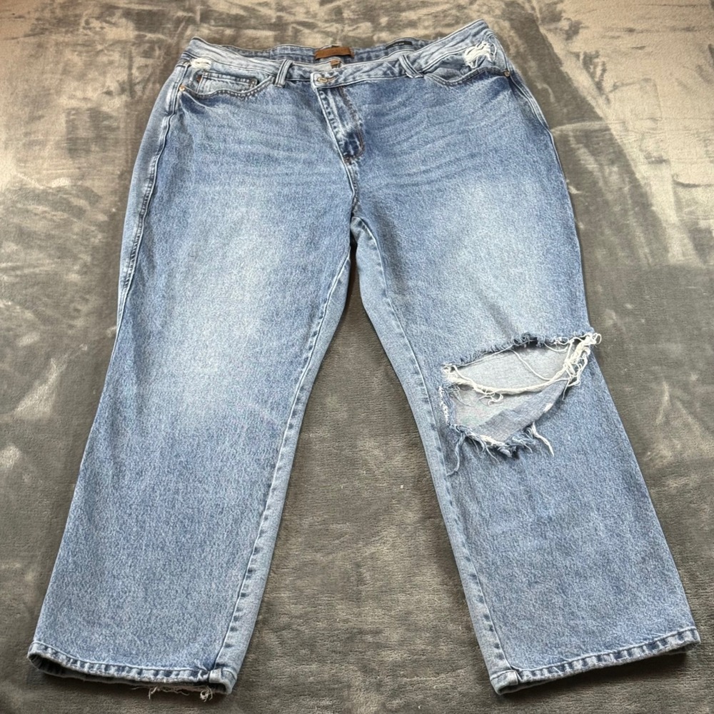 Judy Blue Dad Jean Medium Wash Distressed Straight Leg Jeans JB88883 MD 22W